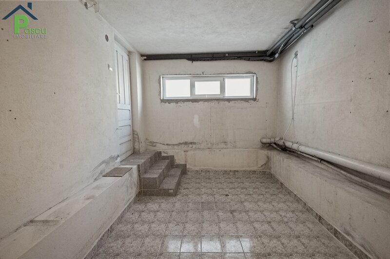 Brancoveanu, Alunisului, Vila S+P+1+M, 311 mpu, teren 200 mp, garaj